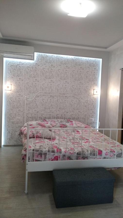 Rosilienza Suites Private Spa, Patio Garden Free Trasfer To & From Airport Fiumicino Exterior foto