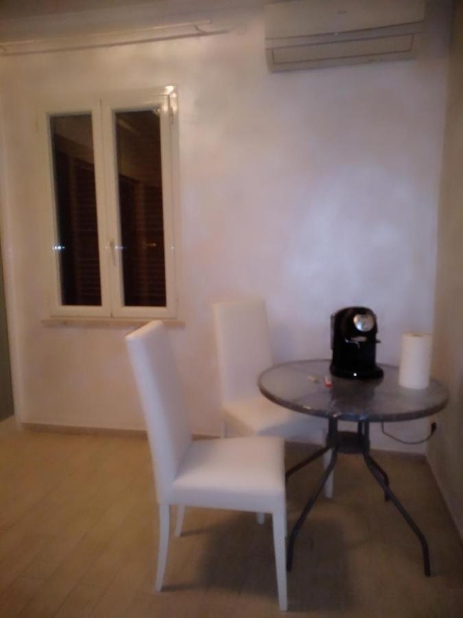 Rosilienza Suites Private Spa, Patio Garden Free Trasfer To & From Airport Fiumicino Exterior foto