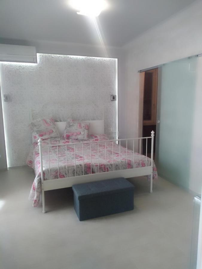 Rosilienza Suites Private Spa, Patio Garden Free Trasfer To & From Airport Fiumicino Exterior foto