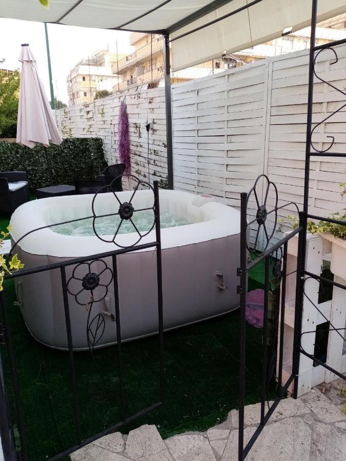 Rosilienza Suites Private Spa, Patio Garden Free Trasfer To & From Airport Fiumicino Exterior foto