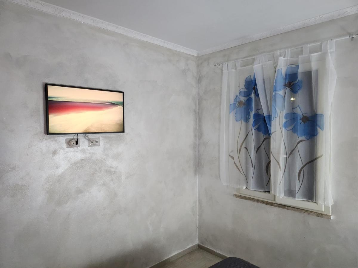 Rosilienza Suites Private Spa, Patio Garden Free Trasfer To & From Airport Fiumicino Exterior foto