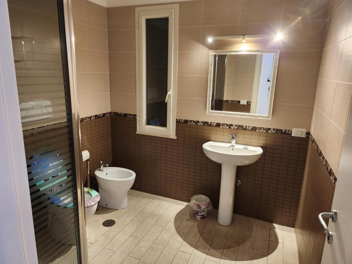 Rosilienza Suites Private Spa, Patio Garden Free Trasfer To & From Airport Fiumicino Exterior foto