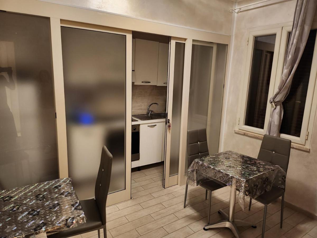 Rosilienza Suites Private Spa, Patio Garden Free Trasfer To & From Airport Fiumicino Exterior foto